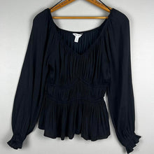 Load image into Gallery viewer, Nine West long sleeve blouse
