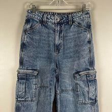 Load image into Gallery viewer, H&amp;M divided Denim Cargo Jeans
