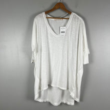 Load image into Gallery viewer, Free People White V-Neck top
