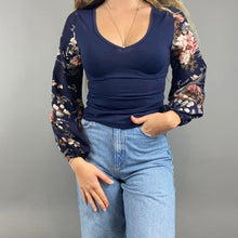 Load image into Gallery viewer, Shein floral blouse
