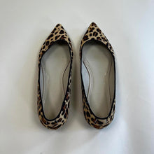 Load image into Gallery viewer, Marc fisher leopard flats
