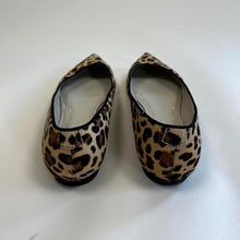 Load image into Gallery viewer, Marc fisher leopard flats
