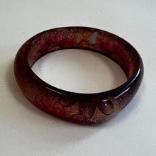 Load image into Gallery viewer, Y2K sparkly bangle
