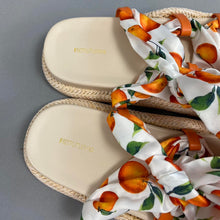 Load image into Gallery viewer, prettylittlething orange sandals
