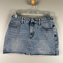 Load image into Gallery viewer, Modern jean mini skirt
