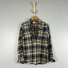 Load image into Gallery viewer, Cabi Seattle flannel
