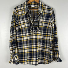 Load image into Gallery viewer, Cabi Seattle flannel

