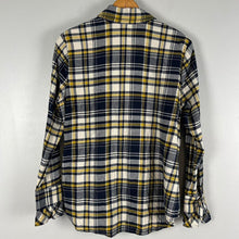 Load image into Gallery viewer, Cabi Seattle flannel
