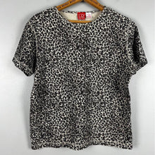 Load image into Gallery viewer, Retro Liz Claiborne leopard top
