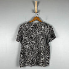 Load image into Gallery viewer, Retro Liz Claiborne leopard top
