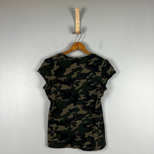 Load image into Gallery viewer, Guess Los Angeles camo t-shirt
