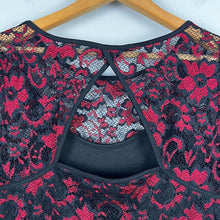 Load image into Gallery viewer, NOBO lace going out top
