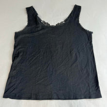 Load image into Gallery viewer, Cuddl duds tank top
