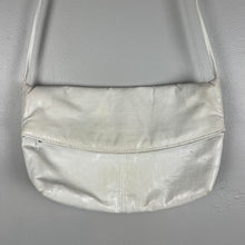 Load image into Gallery viewer, Vintage pleather bag
