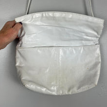 Load image into Gallery viewer, Vintage pleather bag
