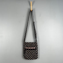 Load image into Gallery viewer, Vera Bradley hipster bramble bag
