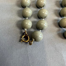 Load image into Gallery viewer, Retro beaded necklace
