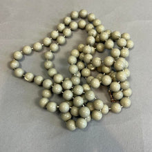 Load image into Gallery viewer, Retro beaded necklace
