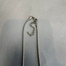 Load image into Gallery viewer, Retro gemstone necklace
