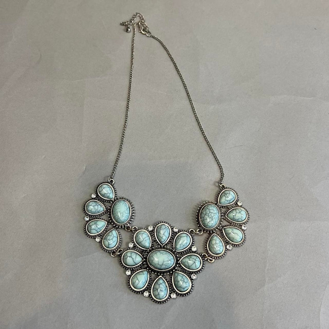 Western statement necklace