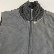 Load image into Gallery viewer, Retro Columbia vest
