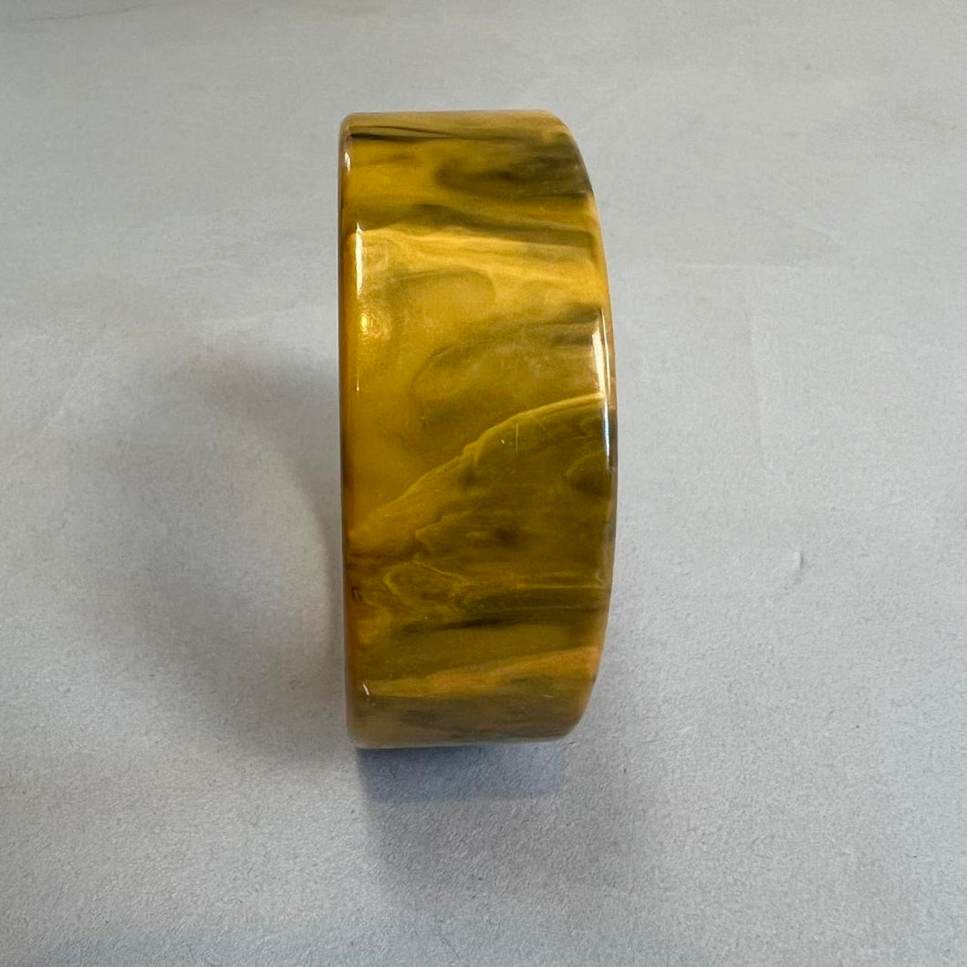 Vintage thick bangle