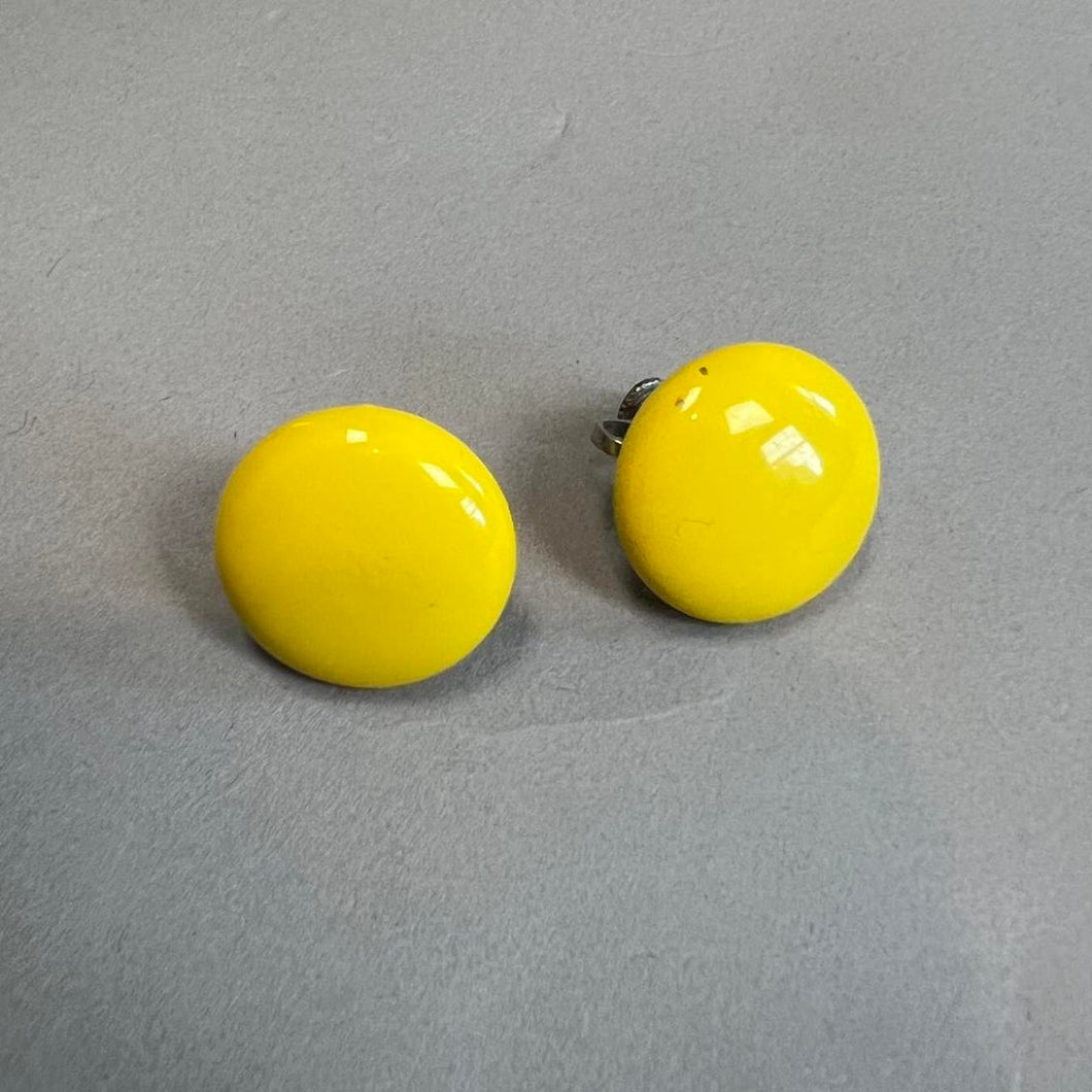 Vintage screw on earrings