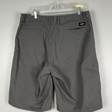 Load image into Gallery viewer, Dickies men’s shorts
