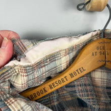 Load image into Gallery viewer, Vintage unbranded flannel
