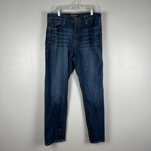 Load image into Gallery viewer, Lucky brand men’s jeans
