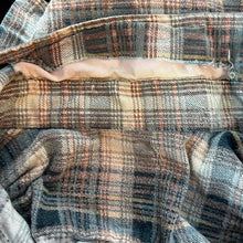 Load image into Gallery viewer, Vintage unbranded flannel
