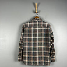 Load image into Gallery viewer, Vintage unbranded flannel
