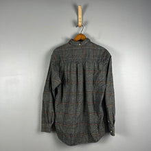 Load image into Gallery viewer, Vintage GANT button down
