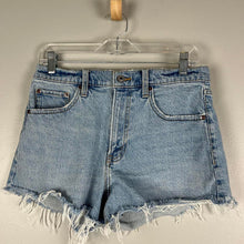 Load image into Gallery viewer, Abercrombie &amp; Fitch Jean shorts
