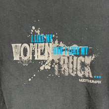 Load image into Gallery viewer, Mudthumpn graphic t-shirt
