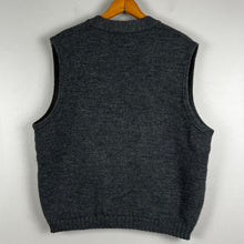 Load image into Gallery viewer, Vintage RARE L.L. Bean sweater vest
