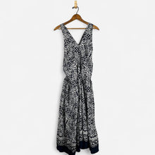 Load image into Gallery viewer, Lane Bryant paisley patterned dress
