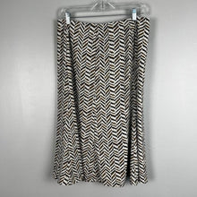 Load image into Gallery viewer, Sag Harbor chevron midi skirt

