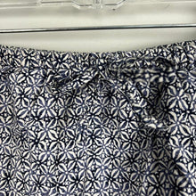 Load image into Gallery viewer, Faded Glory mini skirt
