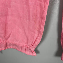 Load image into Gallery viewer, Y2K Juicy Couture linen capri pants

