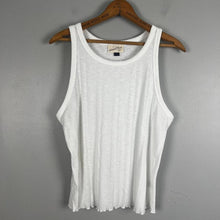 Load image into Gallery viewer, Universal thread tank top
