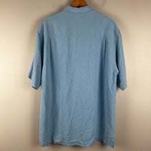 Load image into Gallery viewer, Tommy Bahama men’s shirt
