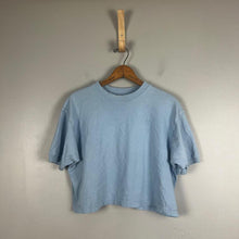 Load image into Gallery viewer, Urban outfitters renewal crop top
