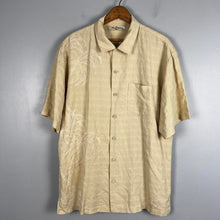 Load image into Gallery viewer, Tommy Bahama men’s button down
