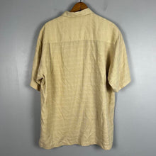 Load image into Gallery viewer, Tommy Bahama men’s button down
