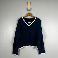 Load image into Gallery viewer, Abercrombie &amp; Fitch sweater

