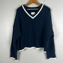 Load image into Gallery viewer, Abercrombie &amp; Fitch sweater
