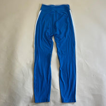 Load image into Gallery viewer, Lululemon Nulu retro remix set

