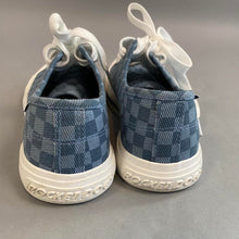 Load image into Gallery viewer, Rocket dog jumpin blue checkered sneakers
