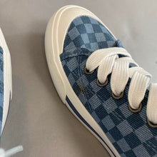 Load image into Gallery viewer, Rocket dog jumpin blue checkered sneakers
